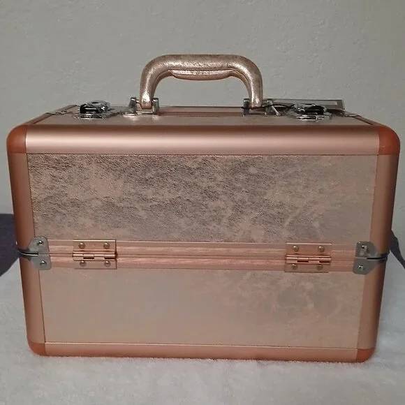 Sephora Metallic Rose Gold Make Up Train Case -- NWT w/shoulder strap and keys! - Picture 4 of 10
